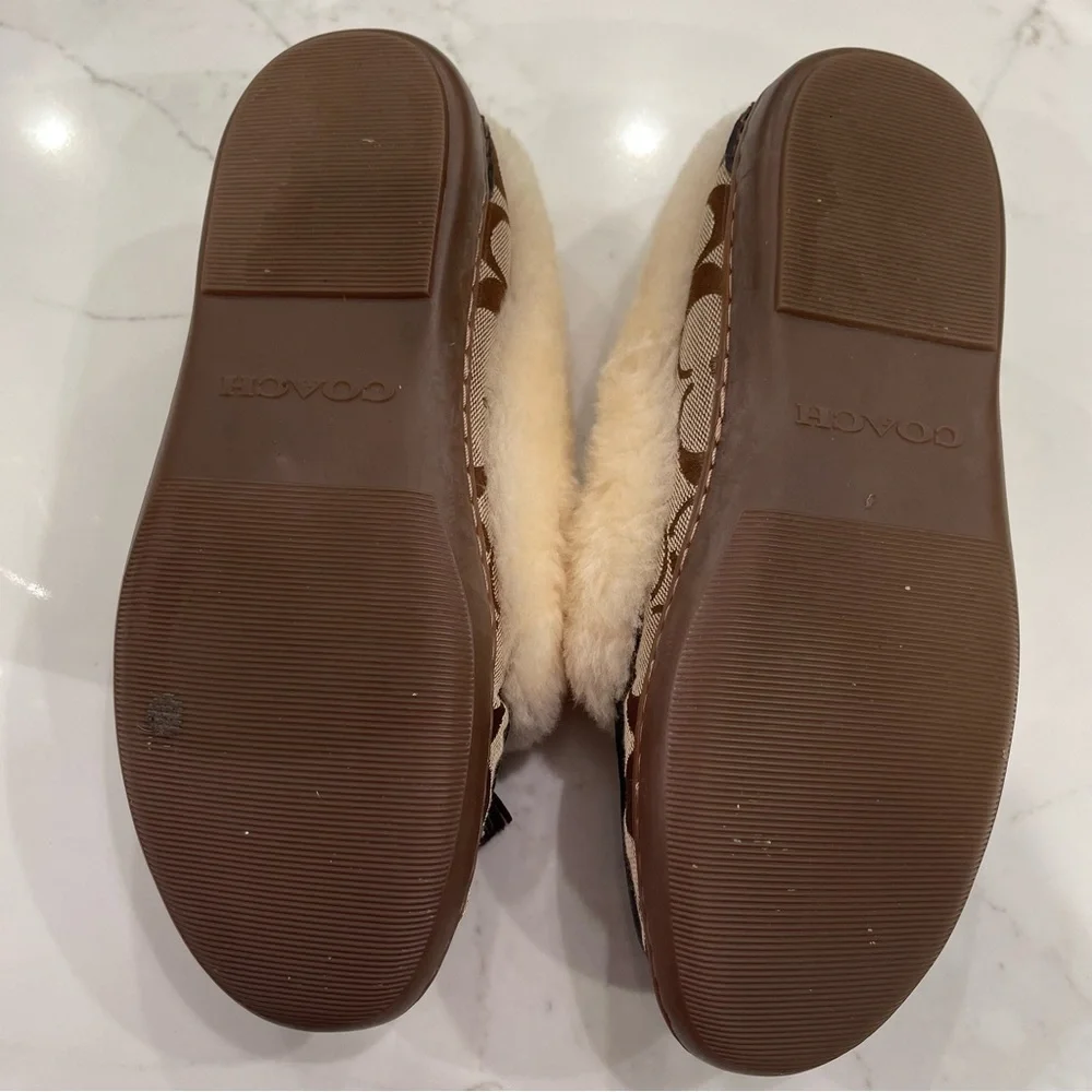 🎉2X HOST PICK🎉 Coach Fiona signature & leather shear line moccasin slippers - Picture 6 of 10